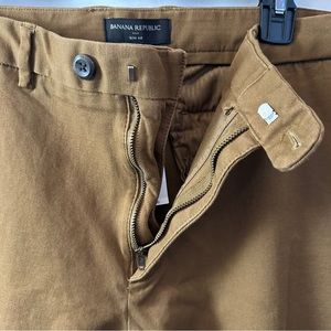Banana Republic Factory Slim Soft Twill pant